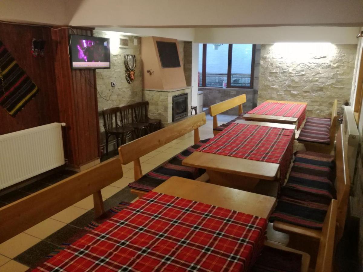 Къща Генчеви Hotel Sarnitsa Bagian luar foto